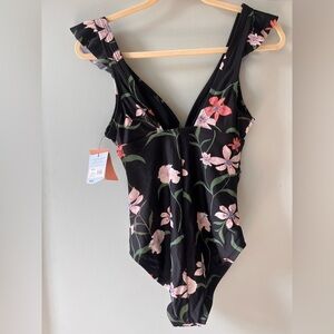 NWT Shade and Shore one piece floral swimsuit women’s Small bathing suit